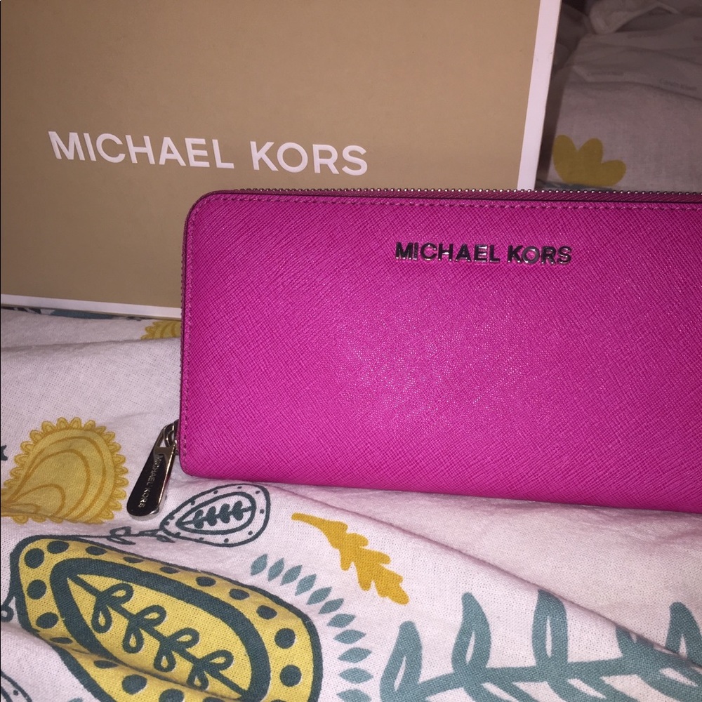 Michael Kors wallet